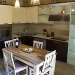 Antica Casa Del Glicine * Poggibonsi