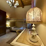 Antica Casa Del Glicine Διαμέρισμα Poggibonsi