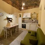 Antica Casa Del Glicine