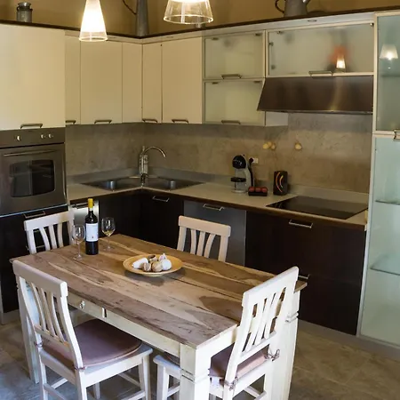 Antica Casa Del Glicine * Poggibonsi